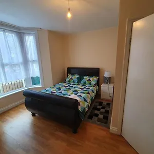Zone 2 Three Bedroom Londres